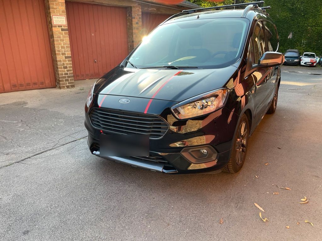 Image of Ford Transit Courier