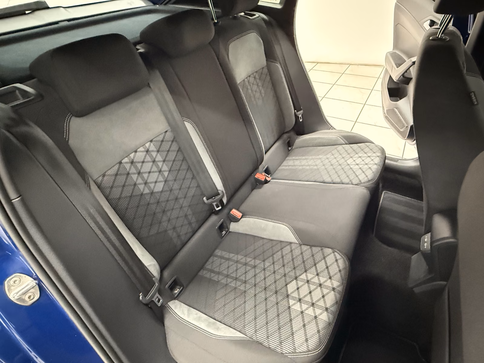 Volkswagen Taigo R-Line 1.5 TSI*SHZ*Digital-Cockpit*Kamera
