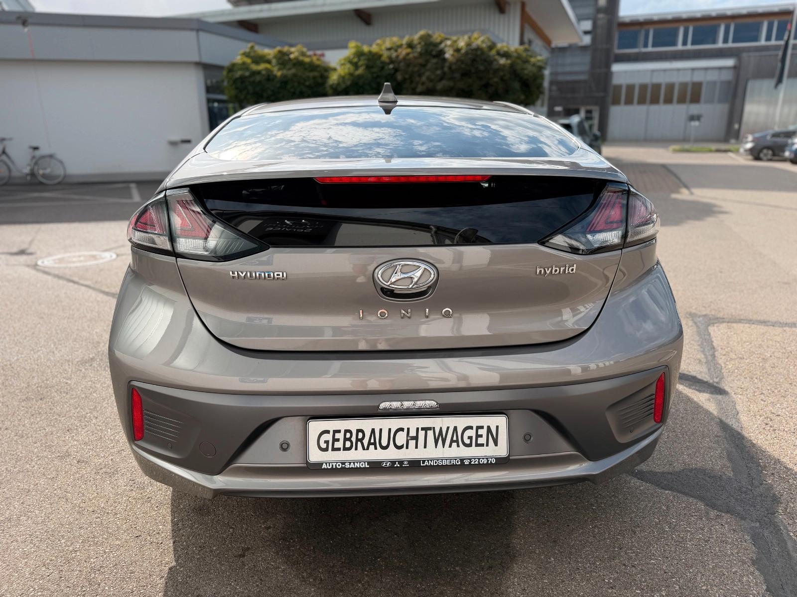 Hyundai IONIQ HEV Premium / GJR