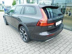 Fahrzeugabbildung Volvo V60 Cross Country B4 D AWD Plus 'Standheizung',A