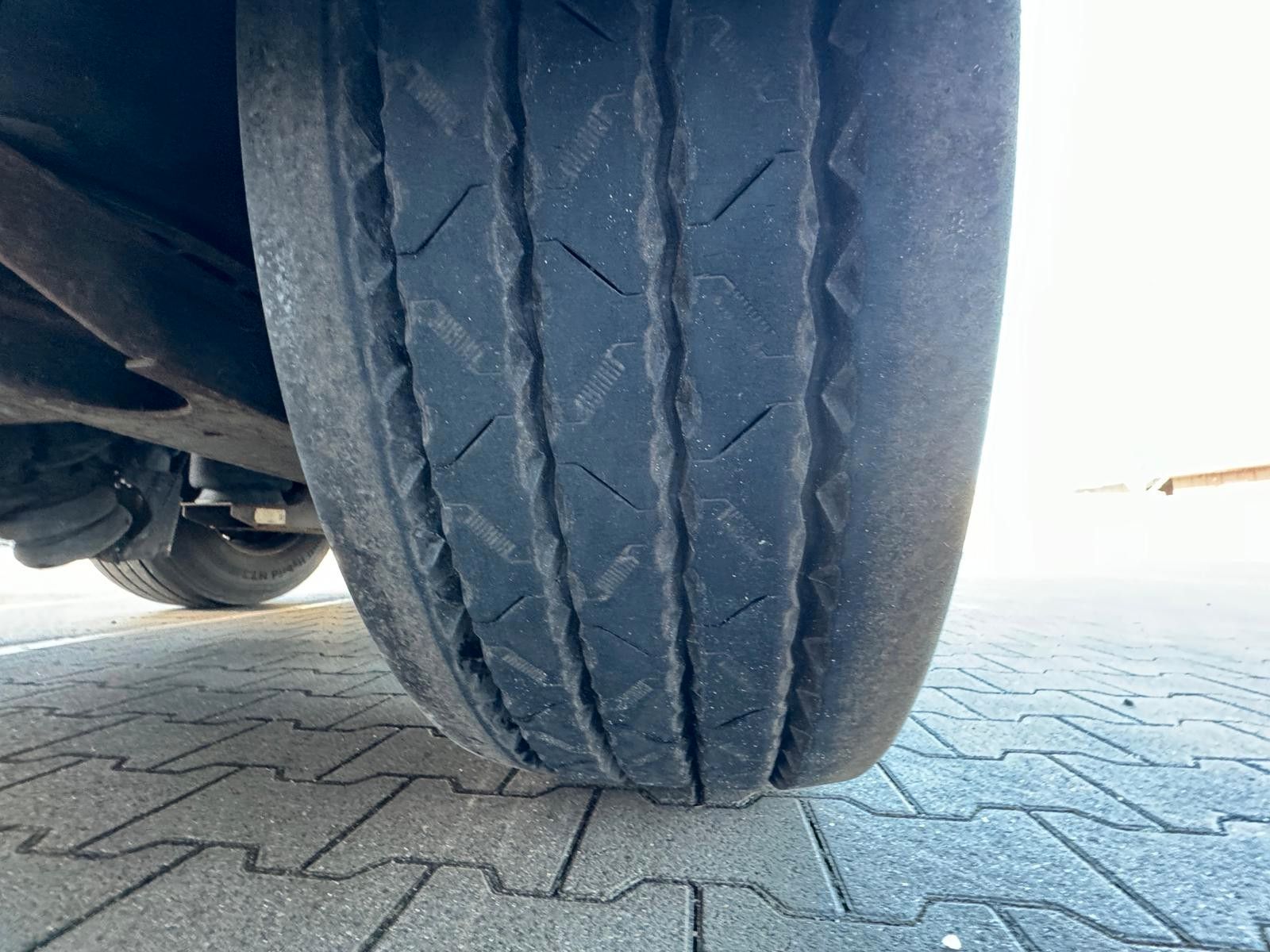 Fahrzeugabbildung Stas S 300 ZX Schubboden Walkingfloor Auflieger
