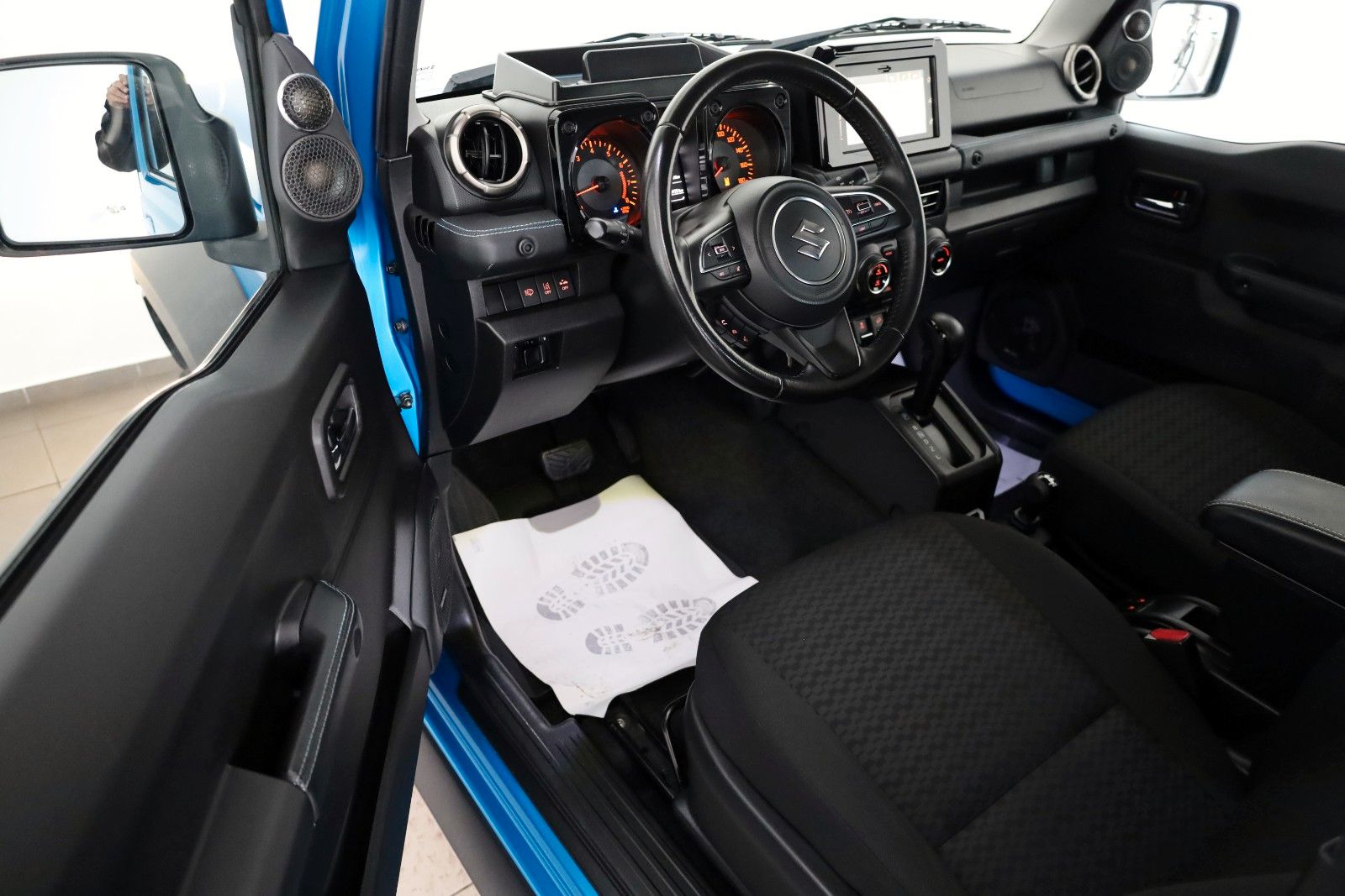 Fahrzeugabbildung Suzuki Jimny Comfort+ AllGrip,4WD,Navi,Kamer,4 Sitze