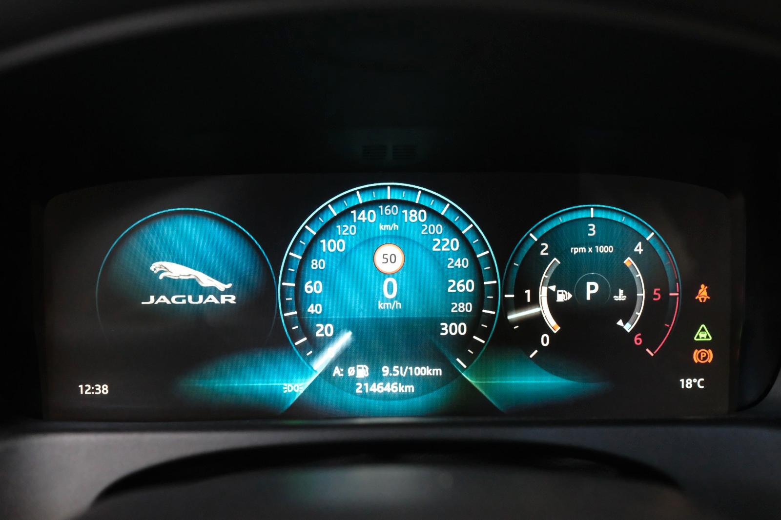 JAGUAR XF R-SPORT 300CH - HISTORIQUE ENTRETIEN COMPLET - CAMERA DE RECUL - TOIT OUVRANT - MERIDIAN