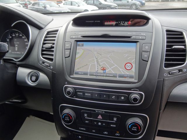 Fahrzeugabbildung Kia Sorento Spirit 4WD/Leder/Navi/Pano/AHK/Kamera/