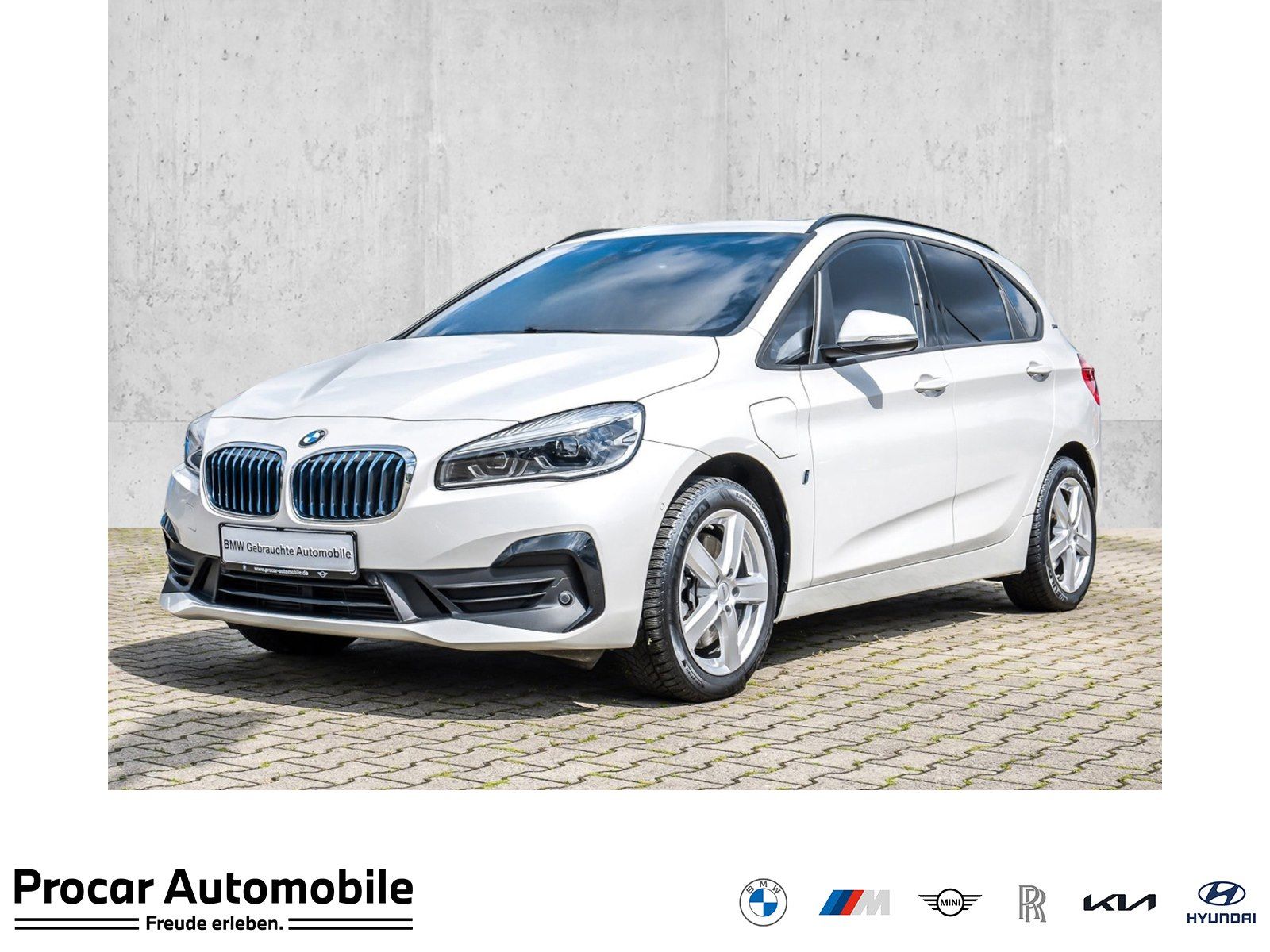BMW 225xe iPerformance Active Tour PANO RFK NAVI LED