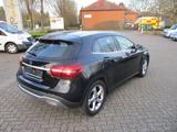 Mercedes-Benz GLA 180 URBAN AUTOM SITZH KLIMA NAVI ALU 2.HAND - Gebrauchtwagen in der Nähe & deutschlandweit