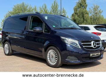 Mercedes V 220 - 4