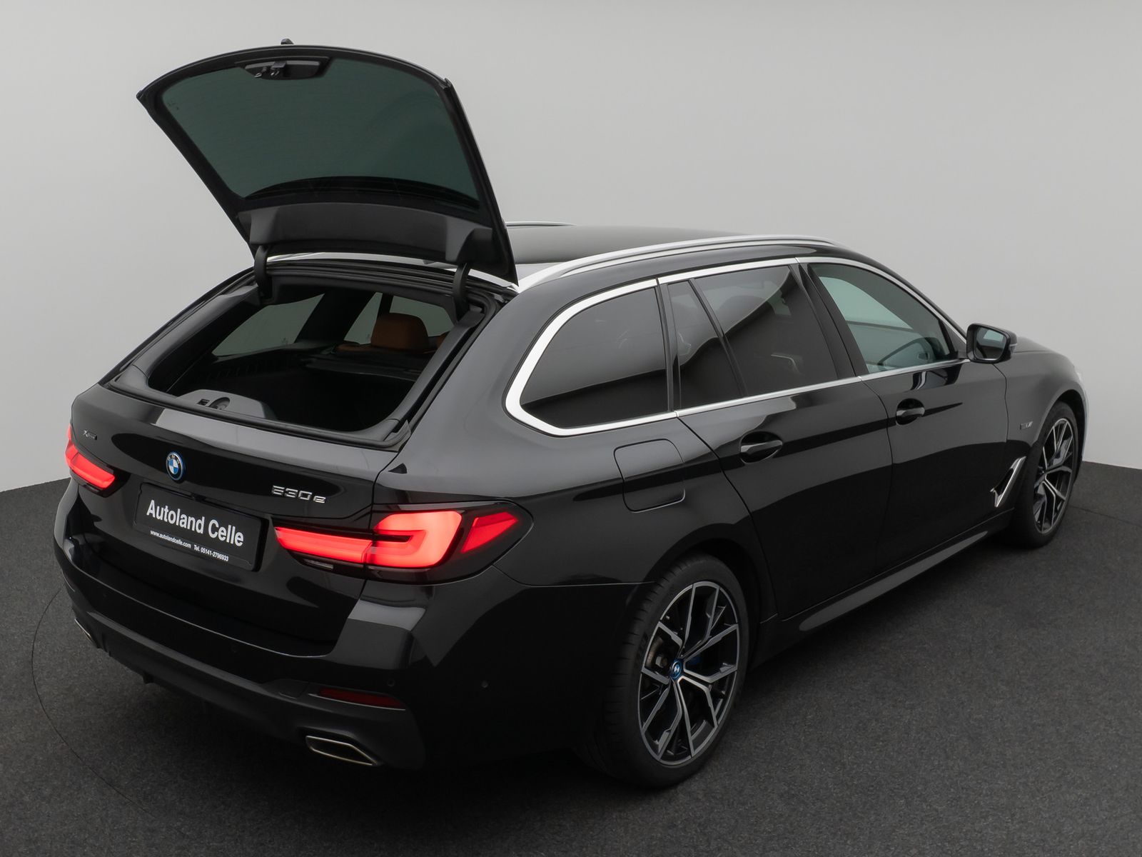 Fahrzeugabbildung BMW 530e xD M Sport Laser 360°HUD DAB H/K Komfort
