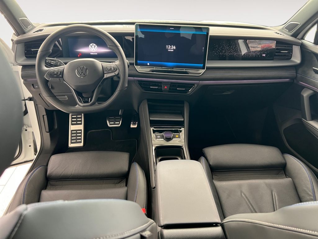 Fahrzeugabbildung Volkswagen Tayron 1.5 eHybrid DSG R-Line AHZV Black Style