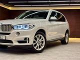 BMW X5 50i 4.4 V8 xDrive/Pano/360/Hi-Fi/TotW/PDC/R19 - BMW: R