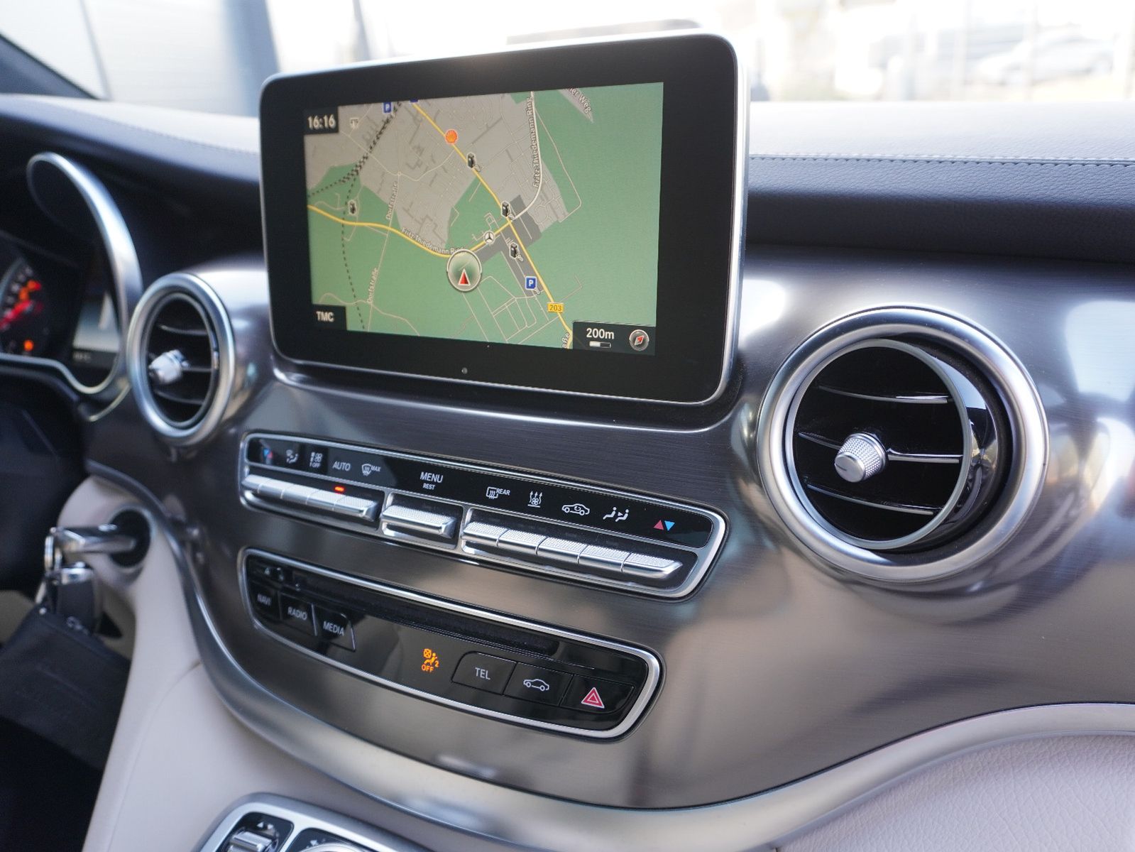 Fahrzeugabbildung Mercedes-Benz V 250 d EXCLUSIVE EDITION