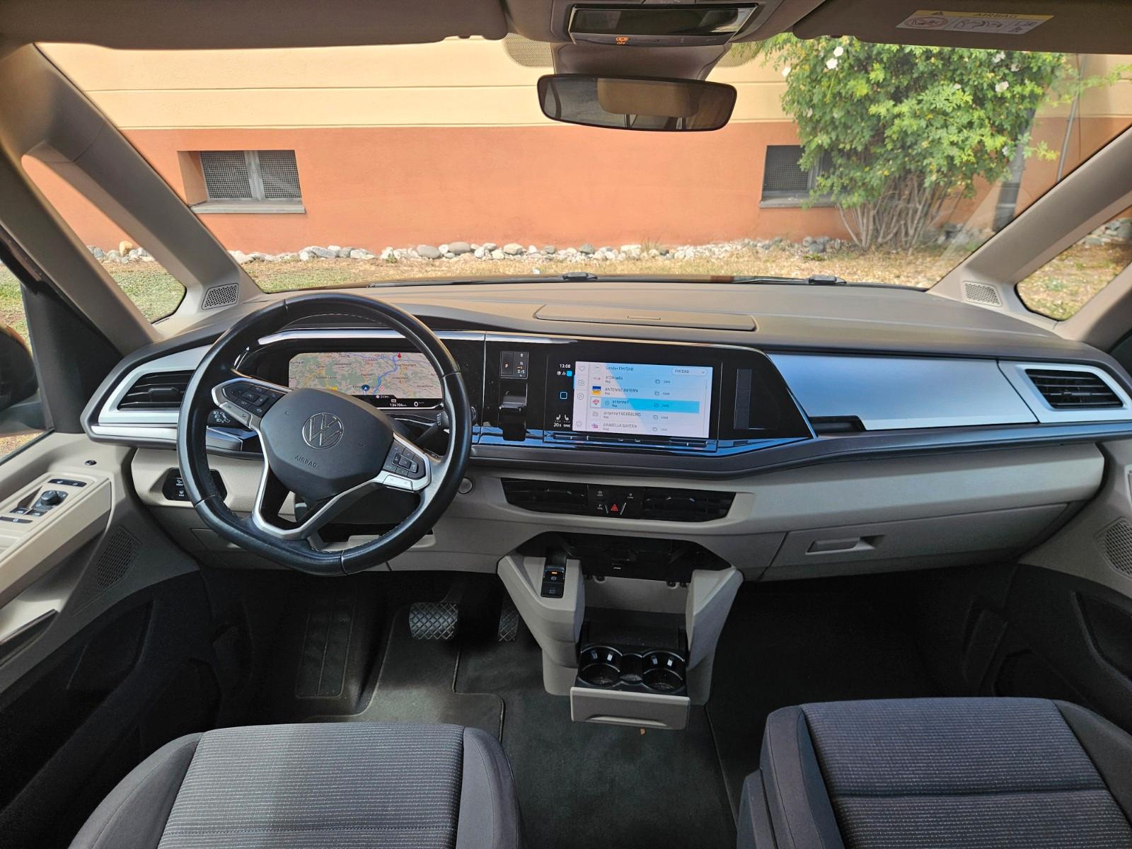 Volkswagen T7 Multivan 1,5 TSI OPF DSG - 7 Sitzer