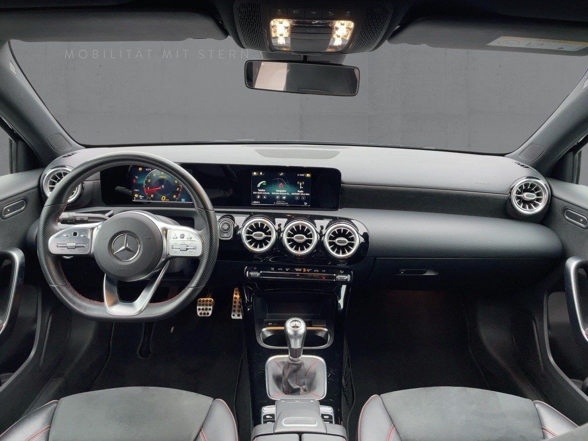 Fahrzeugabbildung Mercedes-Benz A 180 AMG/LED/Tempomat/Navi