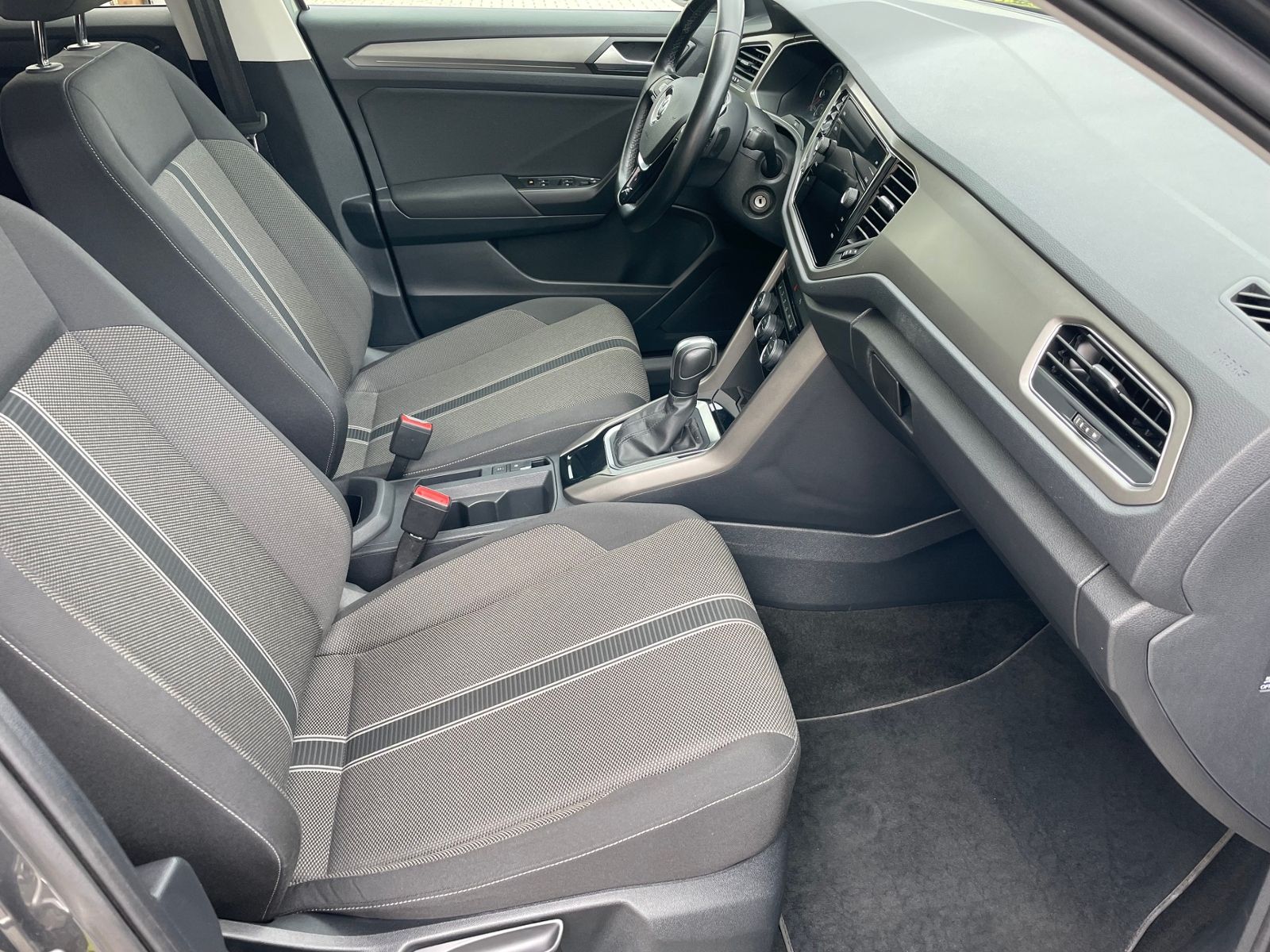 T-Roc 1.5 TSI DSG Style AHK/17-ZOLL/LED/APP/ACC/