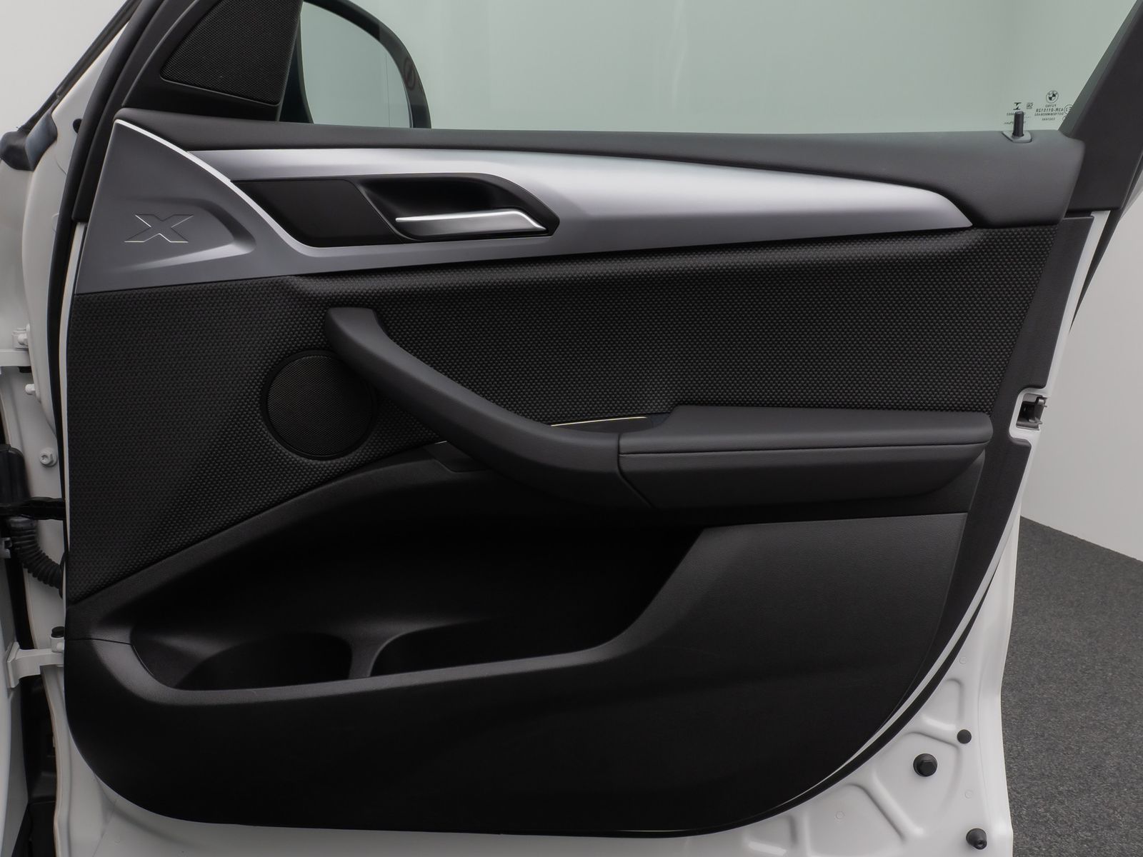 Fahrzeugabbildung BMW X3 xD30e Panorama Kamera DAB HiFi WLAN Stop&Go