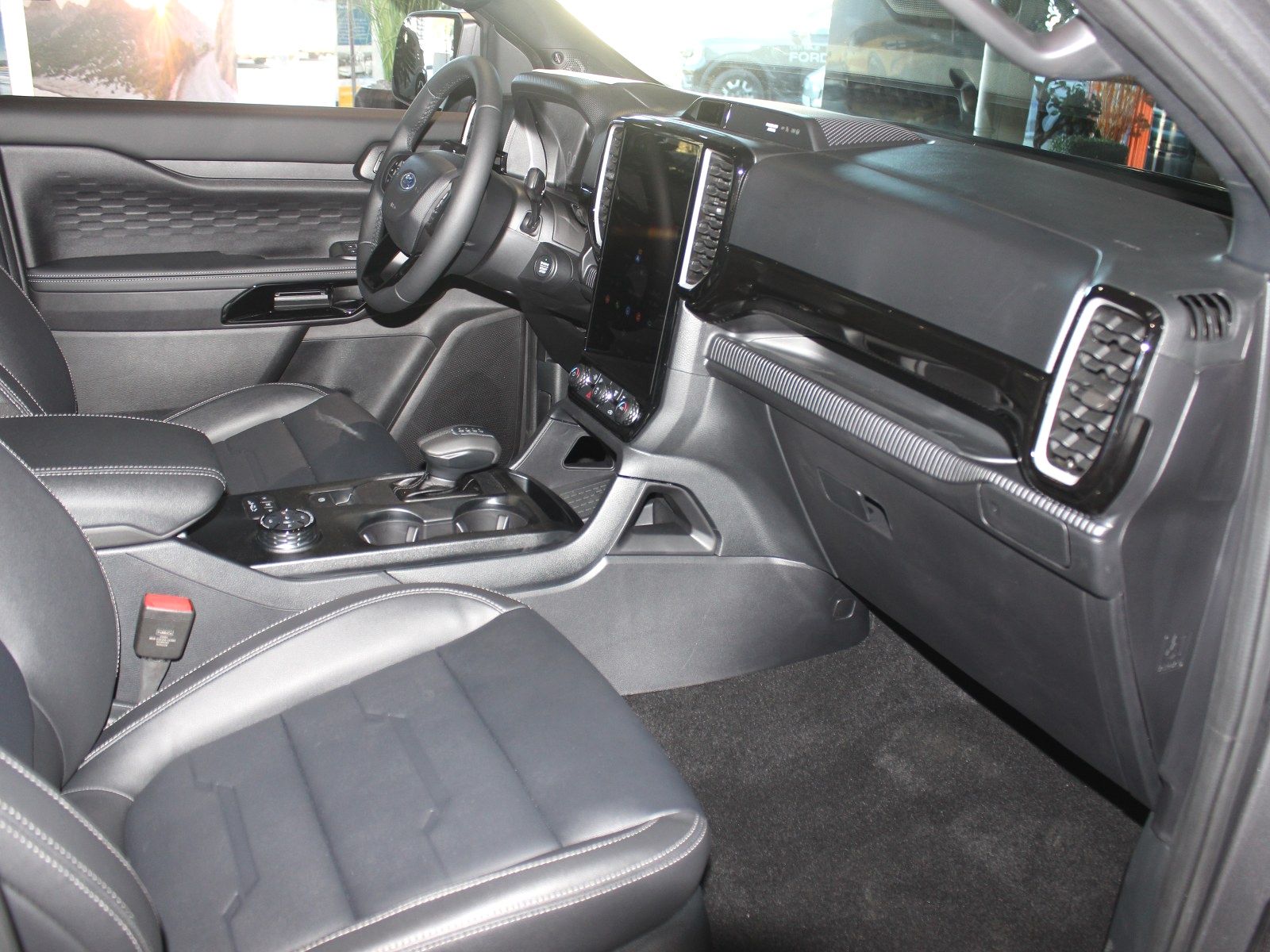 Fahrzeugabbildung Ford Ranger Plug-in-Hybrid Limited e-4WD Doppelkabine