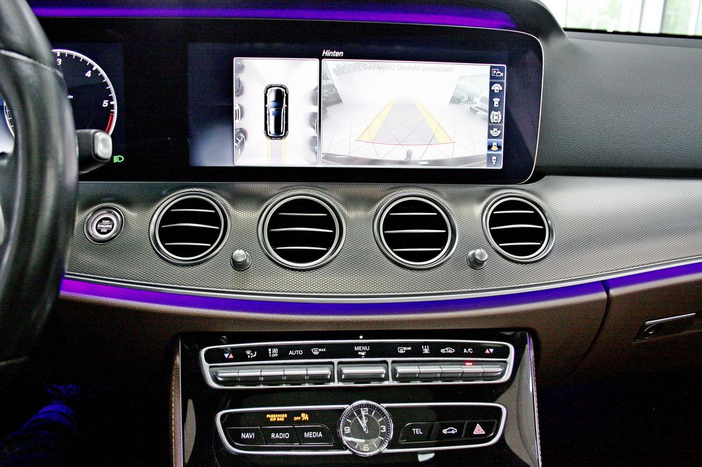 Mercedes-Benz E 400 d T AMG AHK STANDH MEMORY NETTO 28.600
