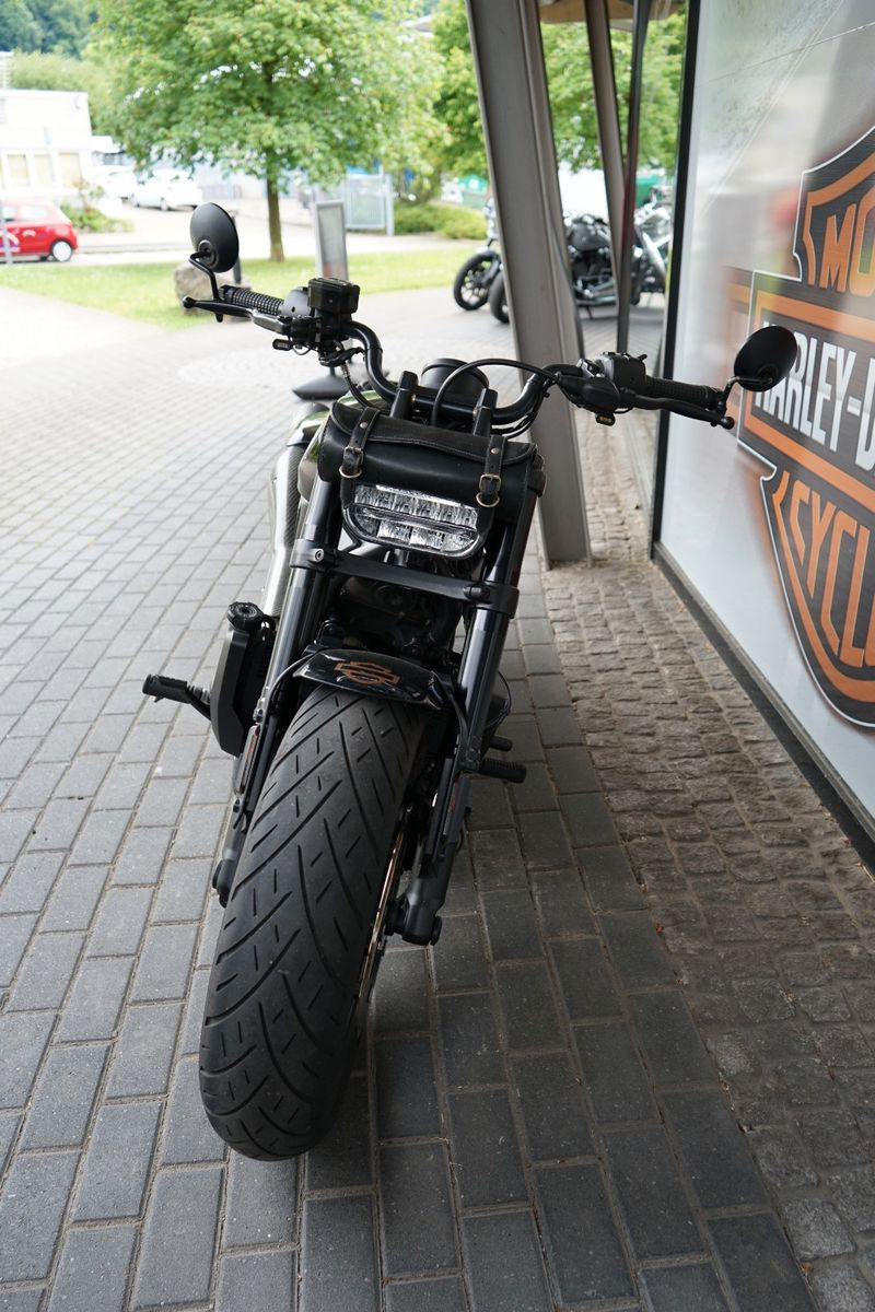 Fahrzeugabbildung Harley-Davidson Sportster S mit Jekill & Hyde und KZH, Blinker