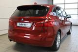 BMW 218i Active Tourer *AHK*NAV*PANO*PDC*LenkradHZG* - gebrauchte BMW 218 aus dem Jahr 2015