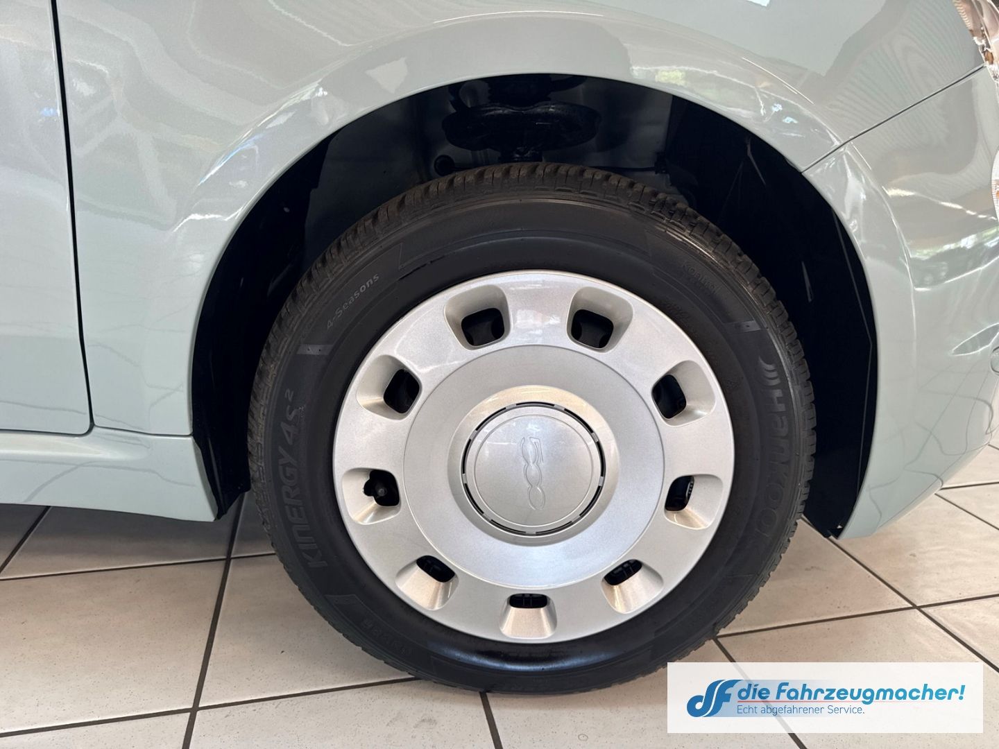 Fahrzeugabbildung Fiat 500 Cabrio Dolcevita 1.0 Mild Hybrid 5tkm Navi A