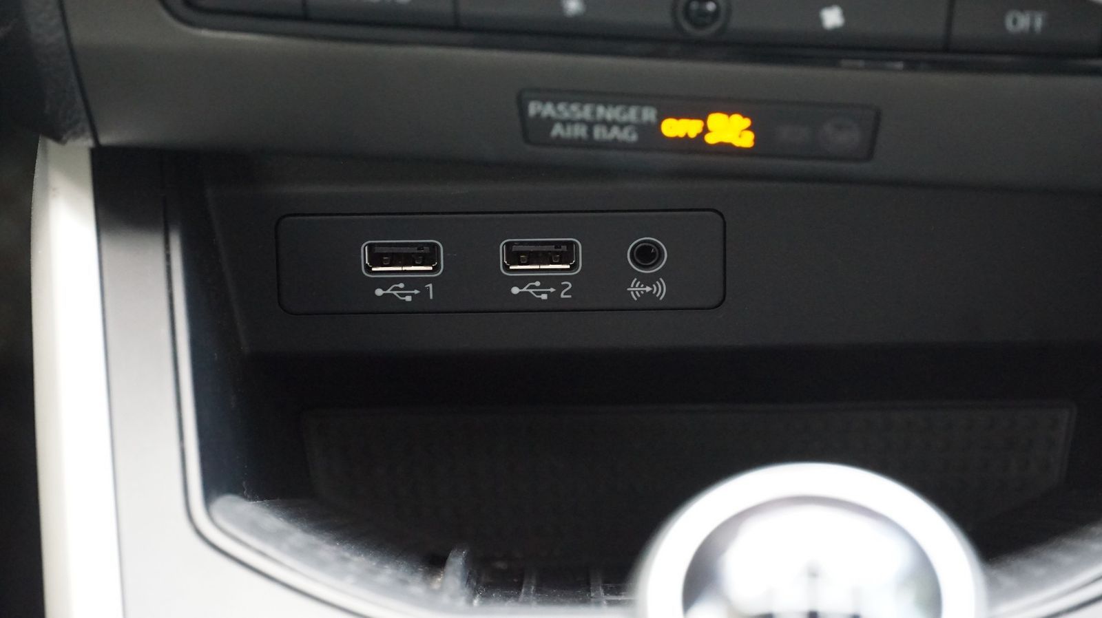 Fahrzeugabbildung SEAT Arona Xcellence*Navigationssystem AHK PDC SiTZHE