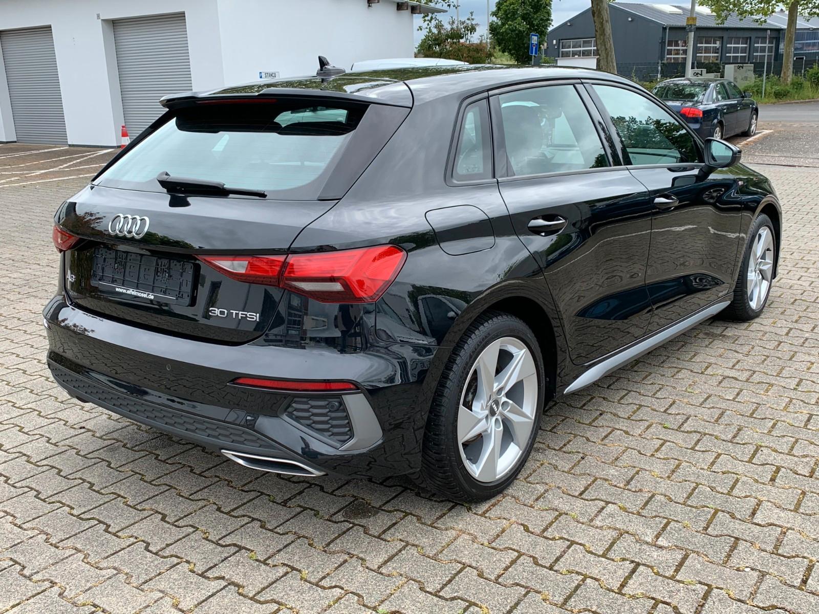 Audi A3 Sportback 30 TFSI S line, миниатюра 3