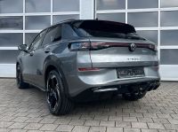 Volkswagen T-Roc 1.5 eTSI DSG R-Line PANO AHK MATRIX 4JGAR bei Autohaus Landmann & Maier OHG