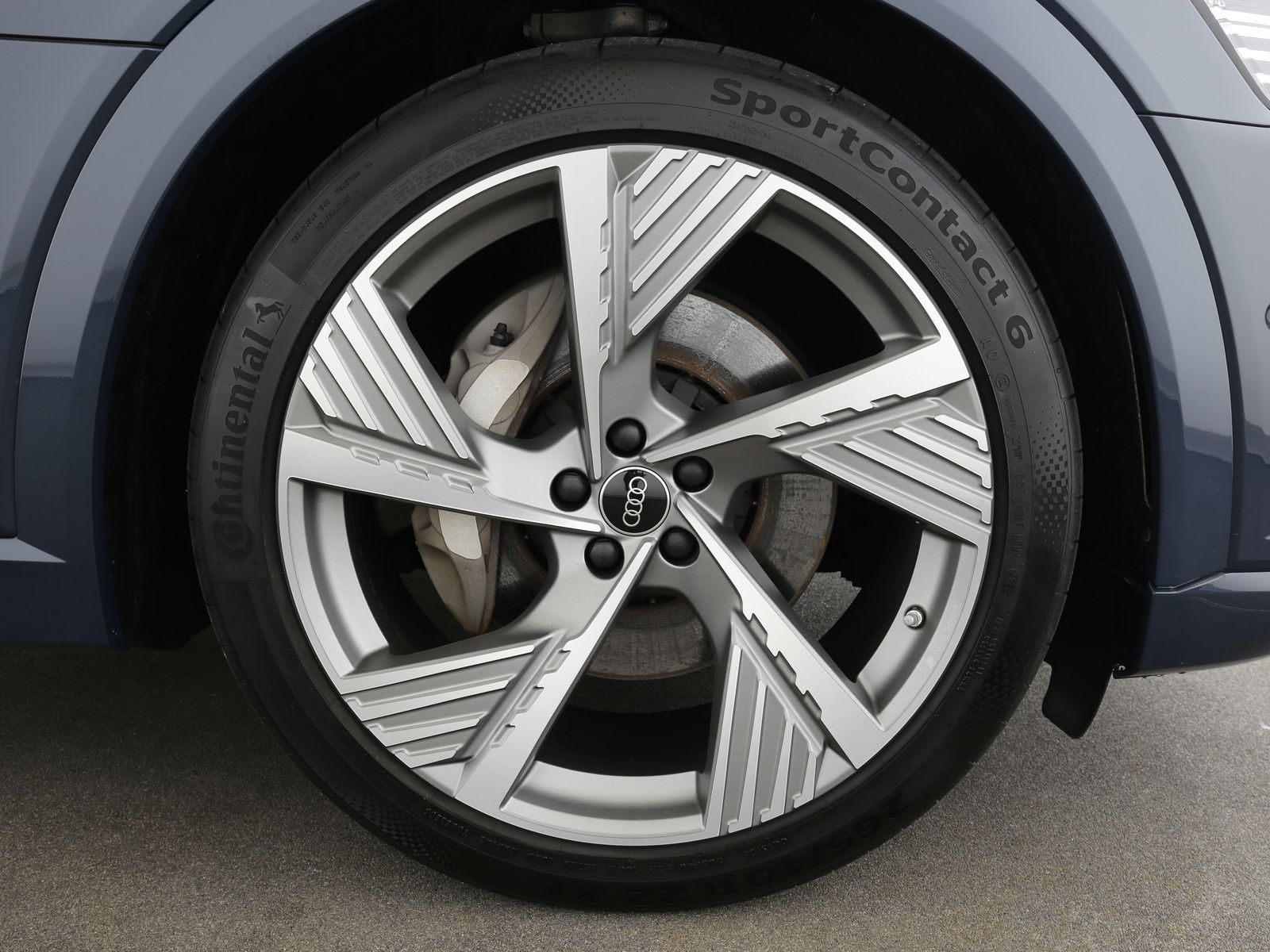 Audi Q8 e-tron - Bild 25