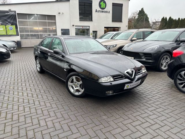 Alfa Romeo Alfa 166 3.0 V6 24V Distinctive