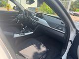 BMW 318 Baureihe 3 Lim. 318 d xDrive Navi+Bluetooth - BMW 318 mit Diesel-Antrieb: Partikelfilter, Limousine, Klimaanlage