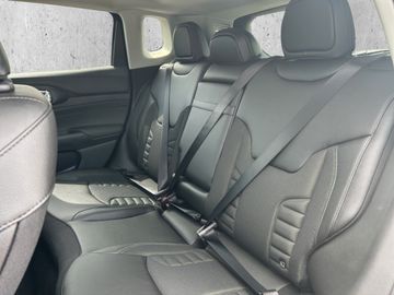 Jeep COMPASS e-Hybrid Leder+LED-Nebel+LHZ+SHZ+Pano