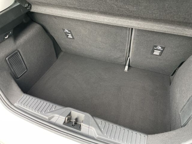 Fahrzeugabbildung Ford Fiesta 1.1 Cool & Connect Tempomat, Klimaanlage