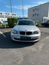 BMW 120i Automatik - BMW 120 aus 2009: 120i
