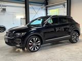 Volkswagen T-Roc Sport 4Motion AHK Pano ACC LED Virtual - gebrauchte VW T-Roc aus dem Jahr 2017