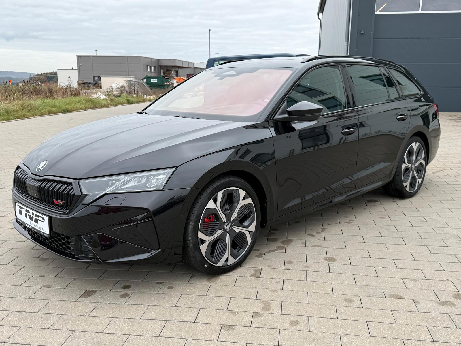 Skoda Octavia RS Combi+DCC+AHK+PANO+CANTON