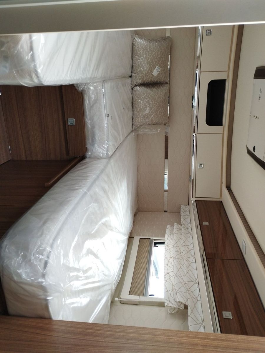 Fahrzeugabbildung Eura Mobil Contura CT 766 EF Luminary Paket, Markise