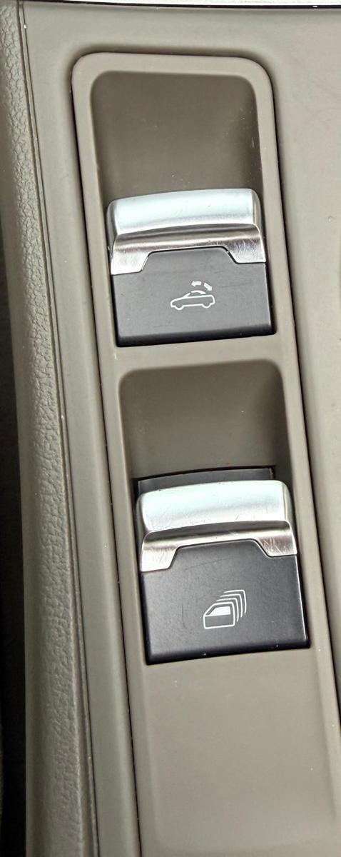 Audi A5 Cabriolet 2.0 S-LINE QUATTRO AHK PDC Airscarf