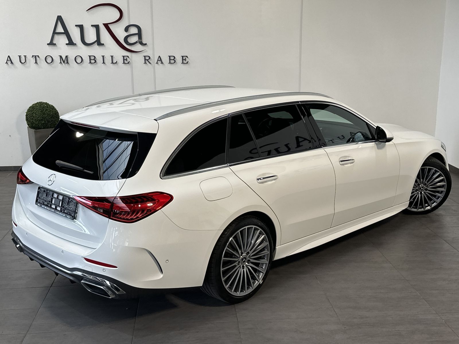 Fahrzeugabbildung Mercedes-Benz C 220d T AMG-Line NAV+LED+AHK+19ZOLL+STANDHEIZUN