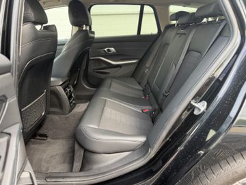 BMW 318 - 11