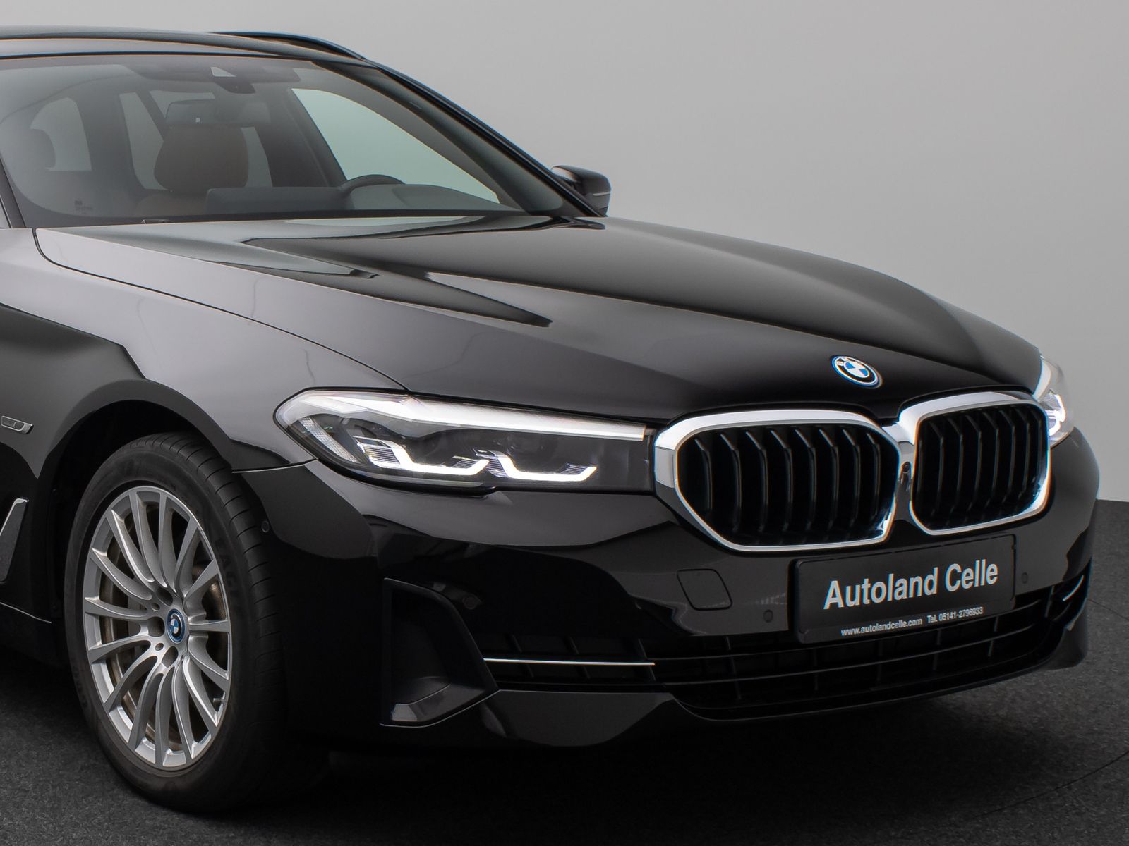Fahrzeugabbildung BMW 530e  xD Panorama 360°Lenkrhz DAB HiFi AHK Sport