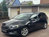Opel Astra K Sports Tourer Edition NAVI SHZ AHK PDC - Opel Astra Gebrauchtwagen in Duisburg