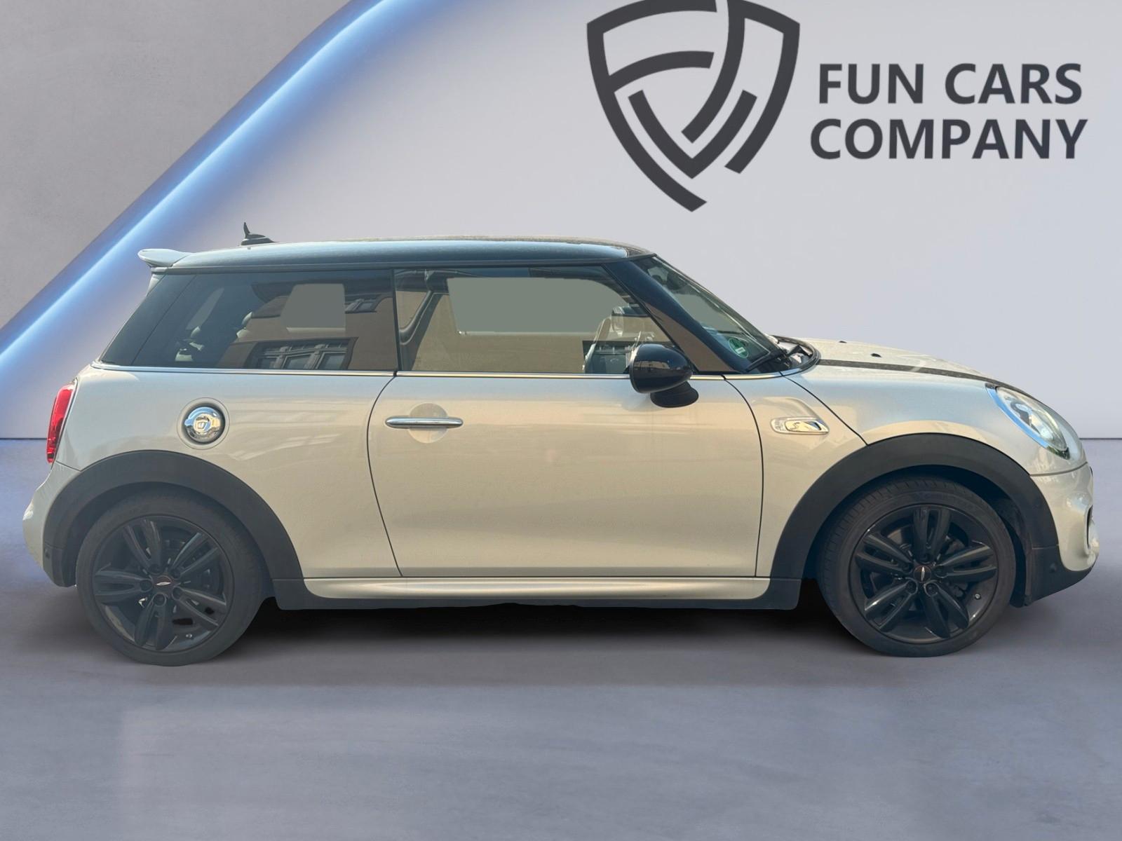 MINI Cooper S Aut. JCW HUD SHZ LED PDC H&K LEDER/ALC.