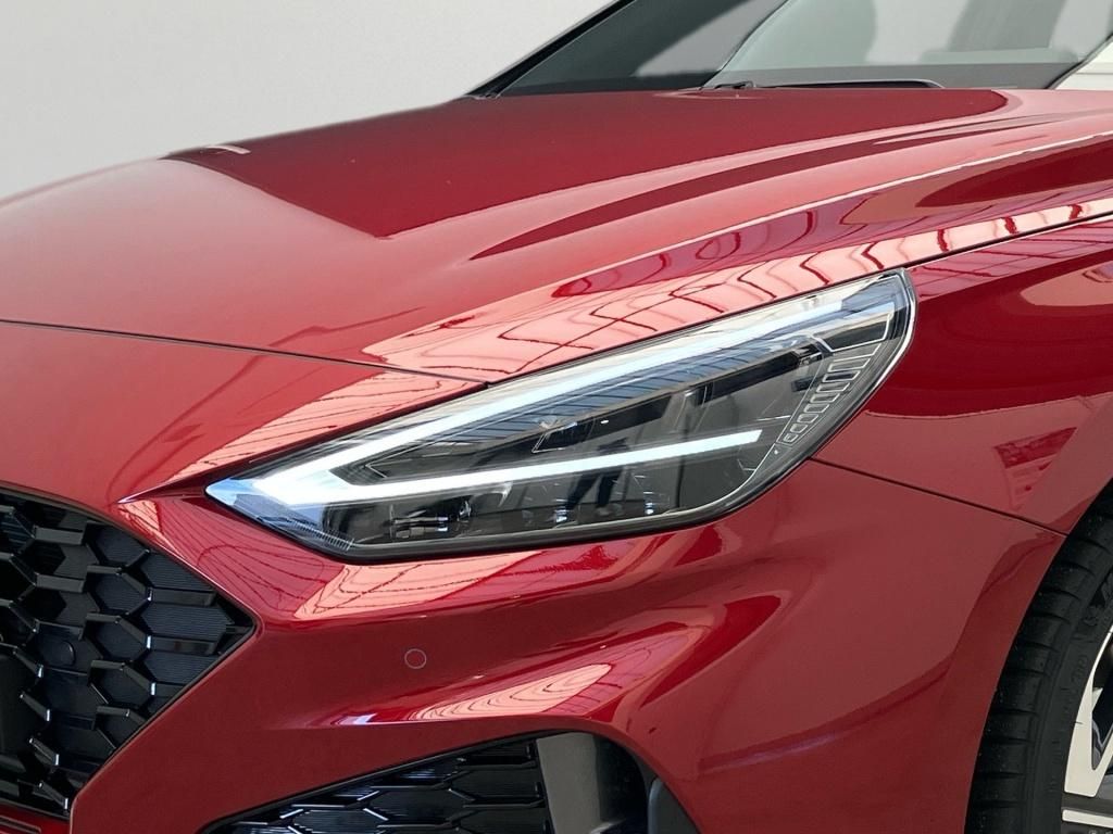 Fahrzeugabbildung Hyundai i30 5-Türer 1,5 T-GDI 7-DCT N-Line 2xKlima KAM