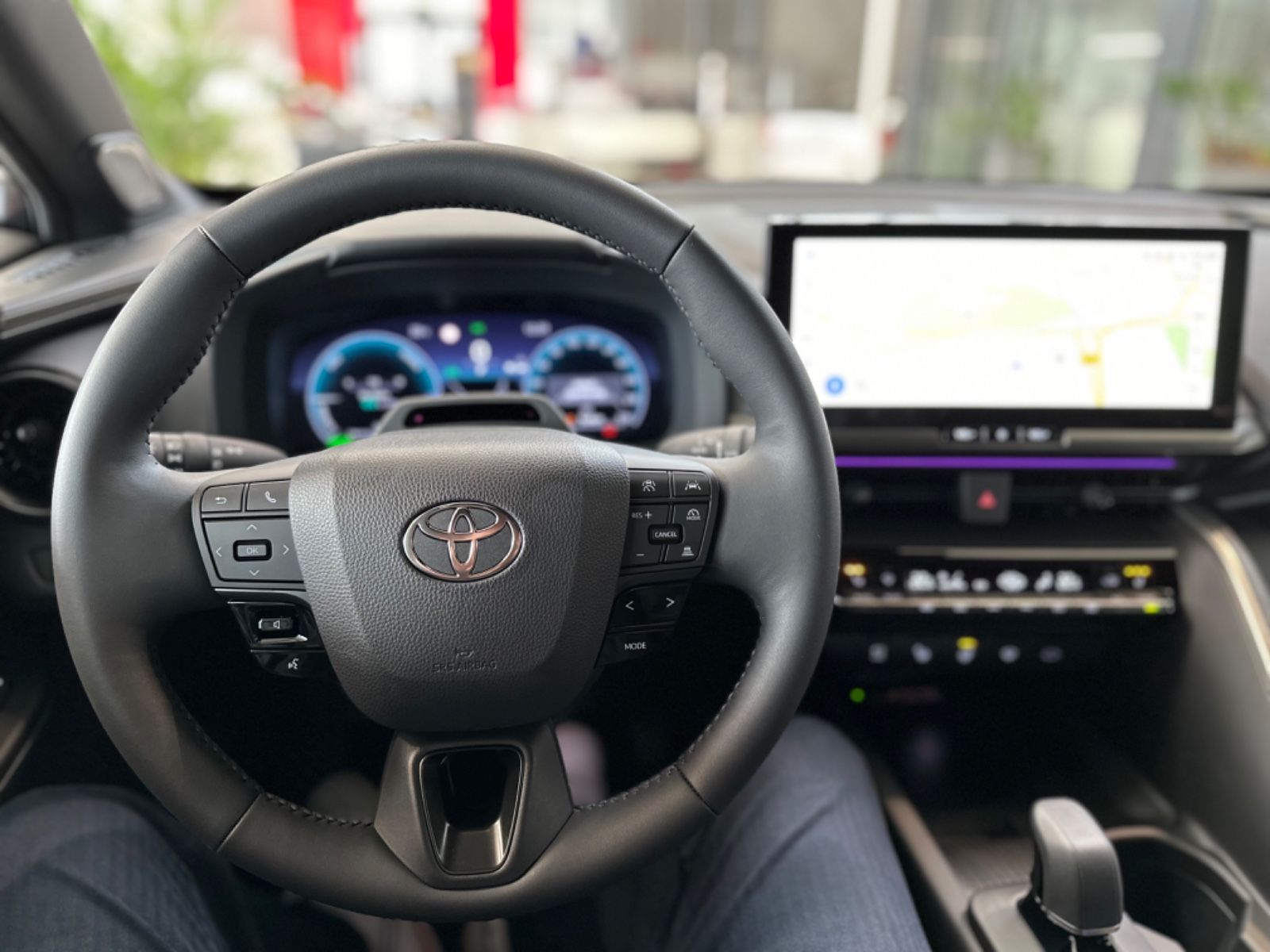 Fahrzeugabbildung Toyota C-HR 2.0 Lounge PREMIERE 360°,NAVI,PANO