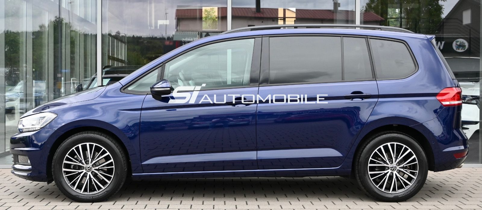 Fahrzeugabbildung Volkswagen Touran 2.0 TDI °UVP61.150€°ACC°AHK°STHZ°8-FACH°