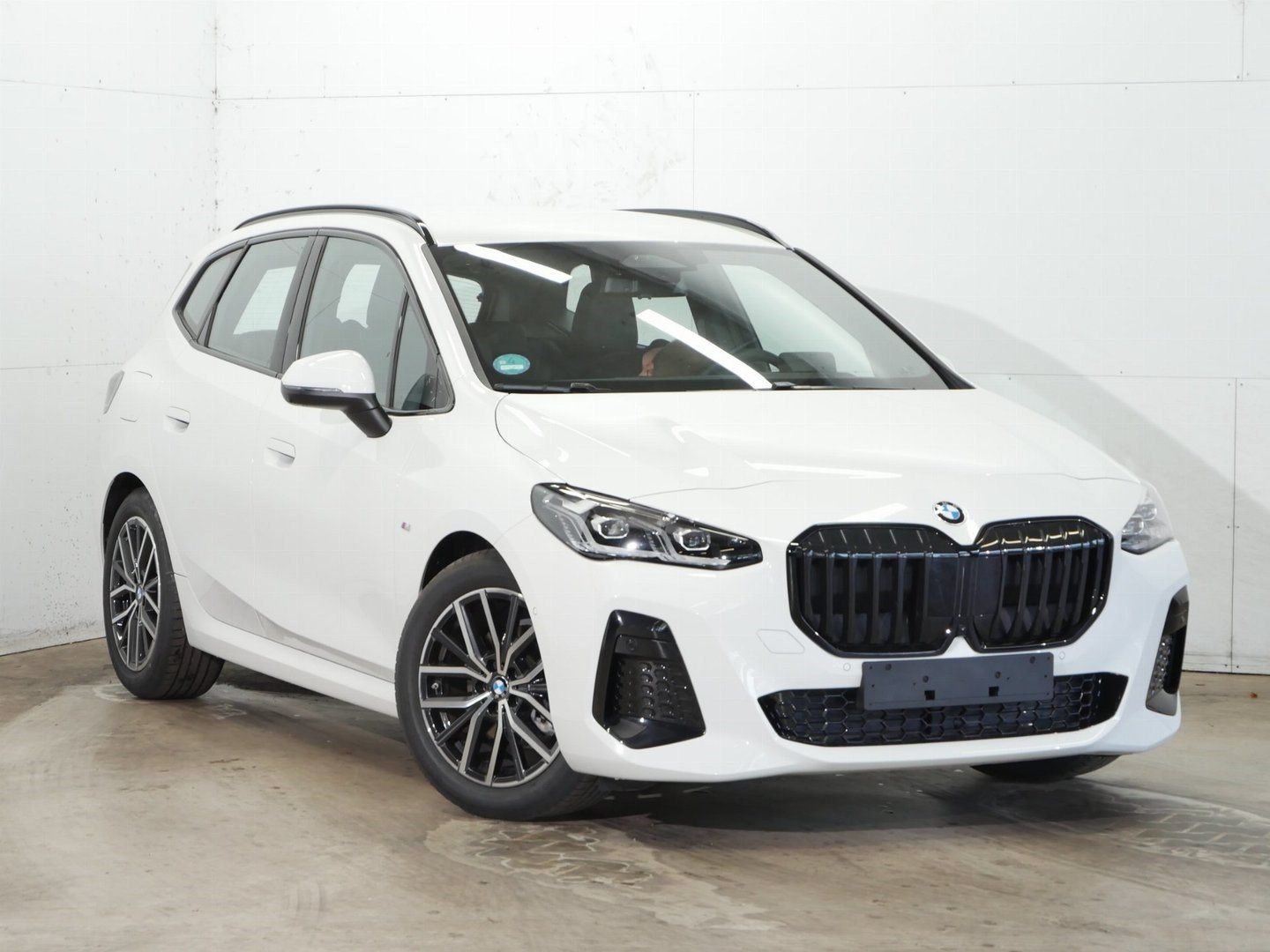 BMW 218 Active Tourer - Bild 2