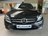 Mercedes-Benz C 180 Avantgarde/KAMERA/AHK/LED/NAVI - Mercedes-Benz: Grau, Limousine