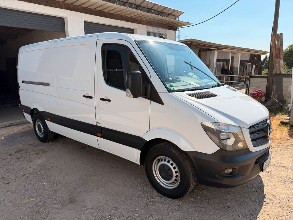 Image of Mercedes-Benz Sprinter