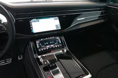 AUDI Q8 60 TFSI e | B&O | HuD | Pano | Nardo | SOFORT AUDI Q8 60 TFSI e | B&O | HuD | Pano | Nardo | SOFORT