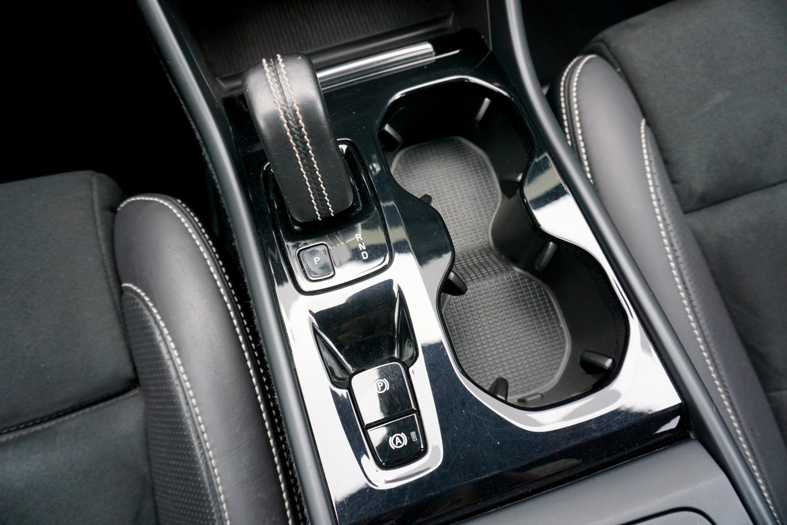 Volvo XC40 R Design 1Hd|HK|LED|KAM|BLIS|Keyless|MEMORY